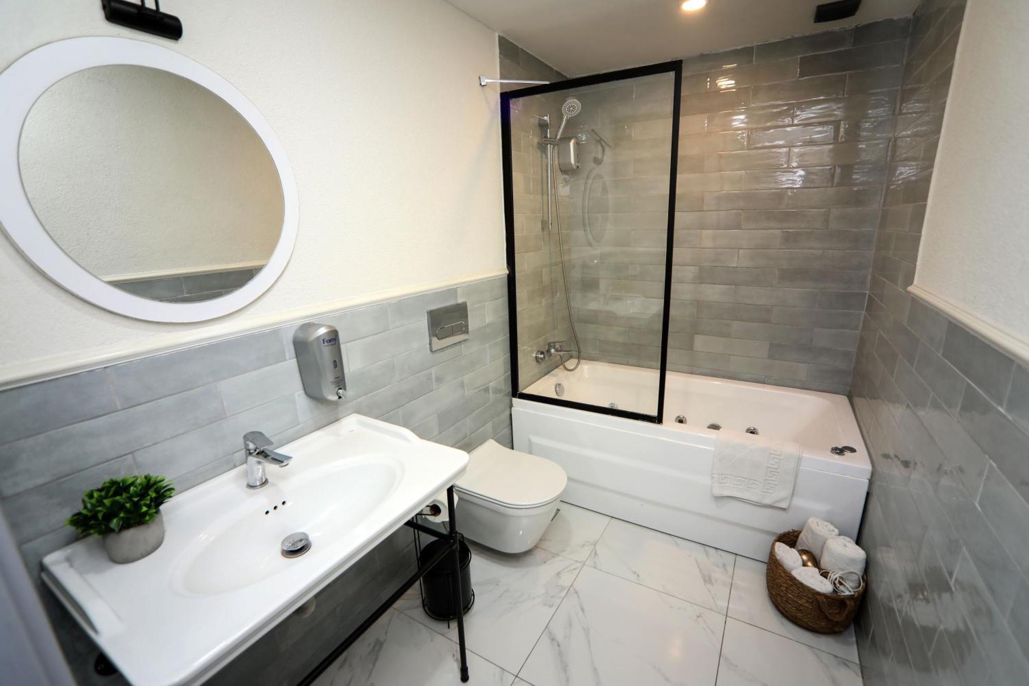Arkem Maltepe Hotel อิสตันบูล ภายนอก รูปภาพ